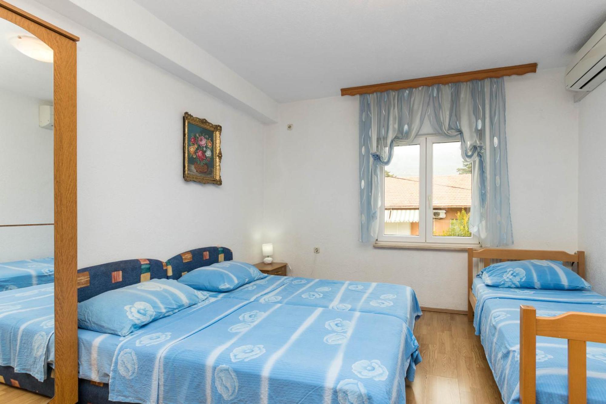 Apartments Cipetic Kaštela Eksteriør bilde
