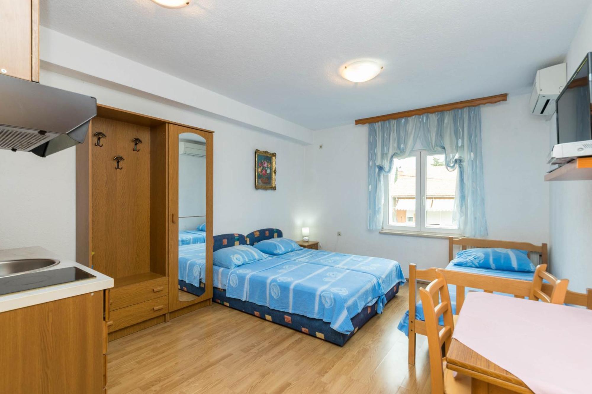 Apartments Cipetic Kaštela Eksteriør bilde