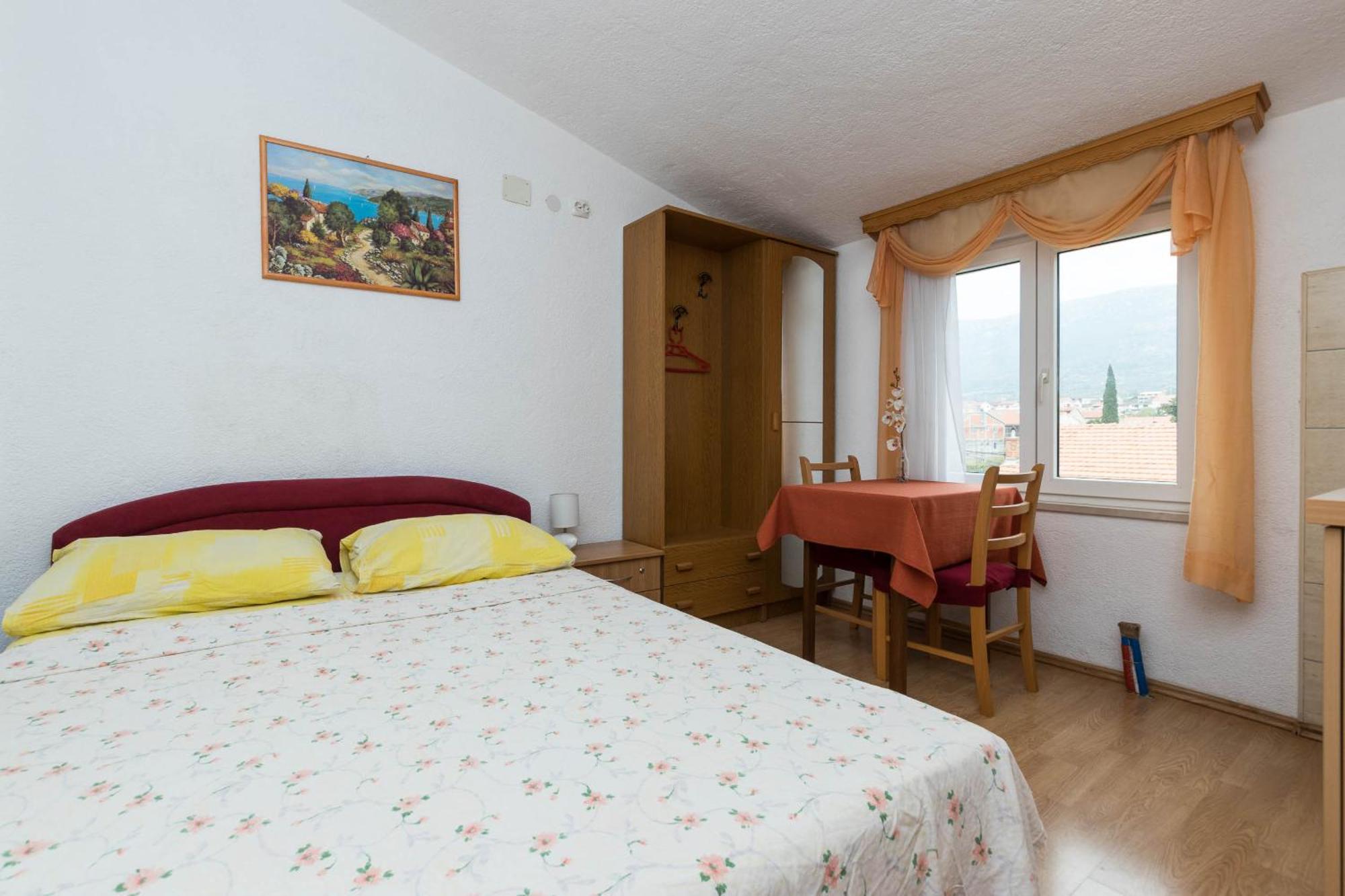 Apartments Cipetic Kaštela Eksteriør bilde