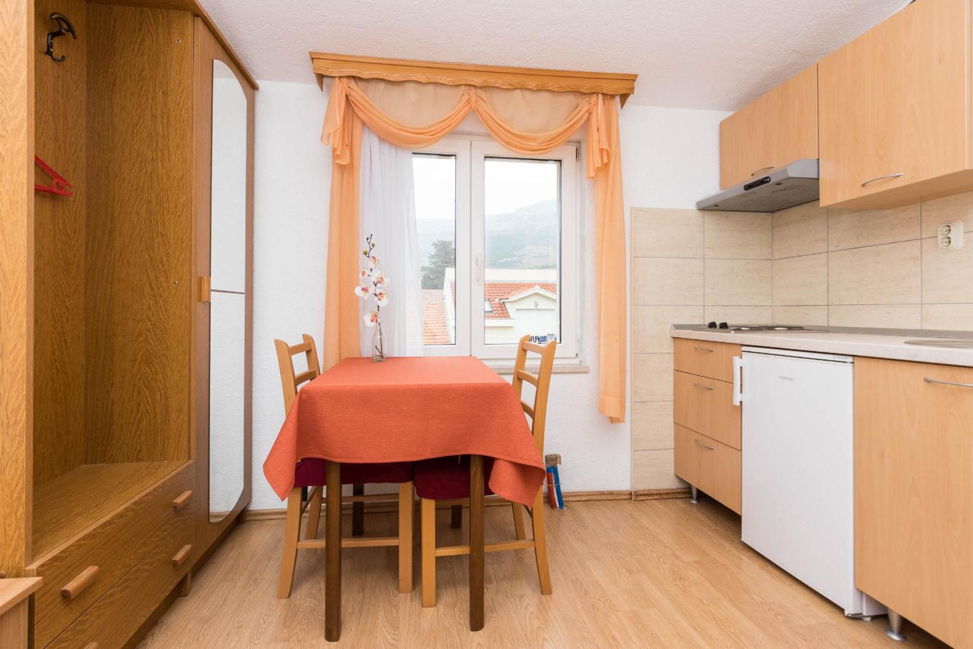 Apartments Cipetic Kaštela Eksteriør bilde