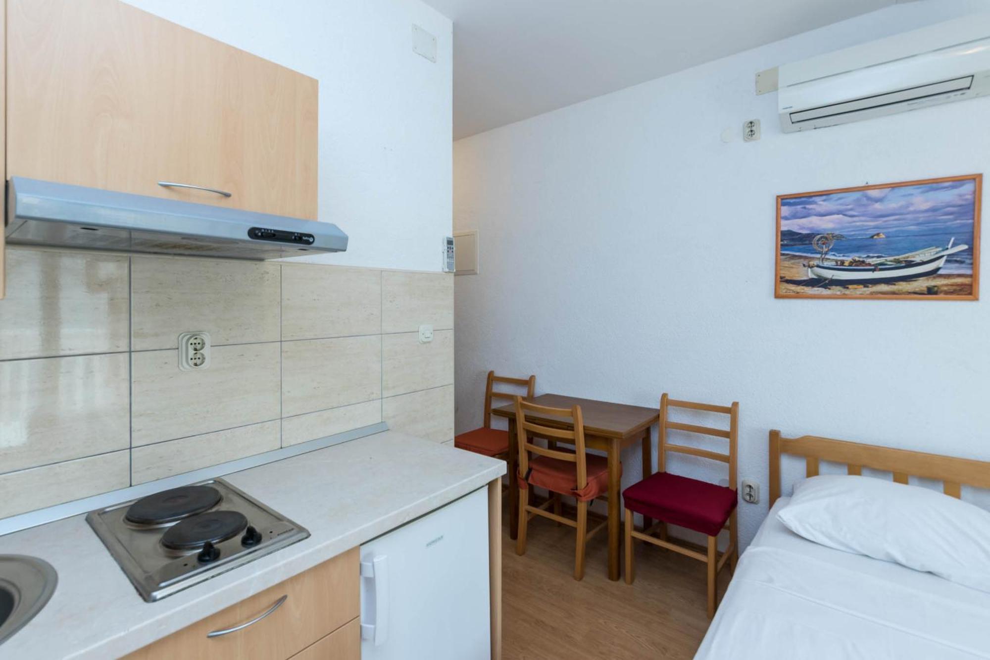 Apartments Cipetic Kaštela Eksteriør bilde