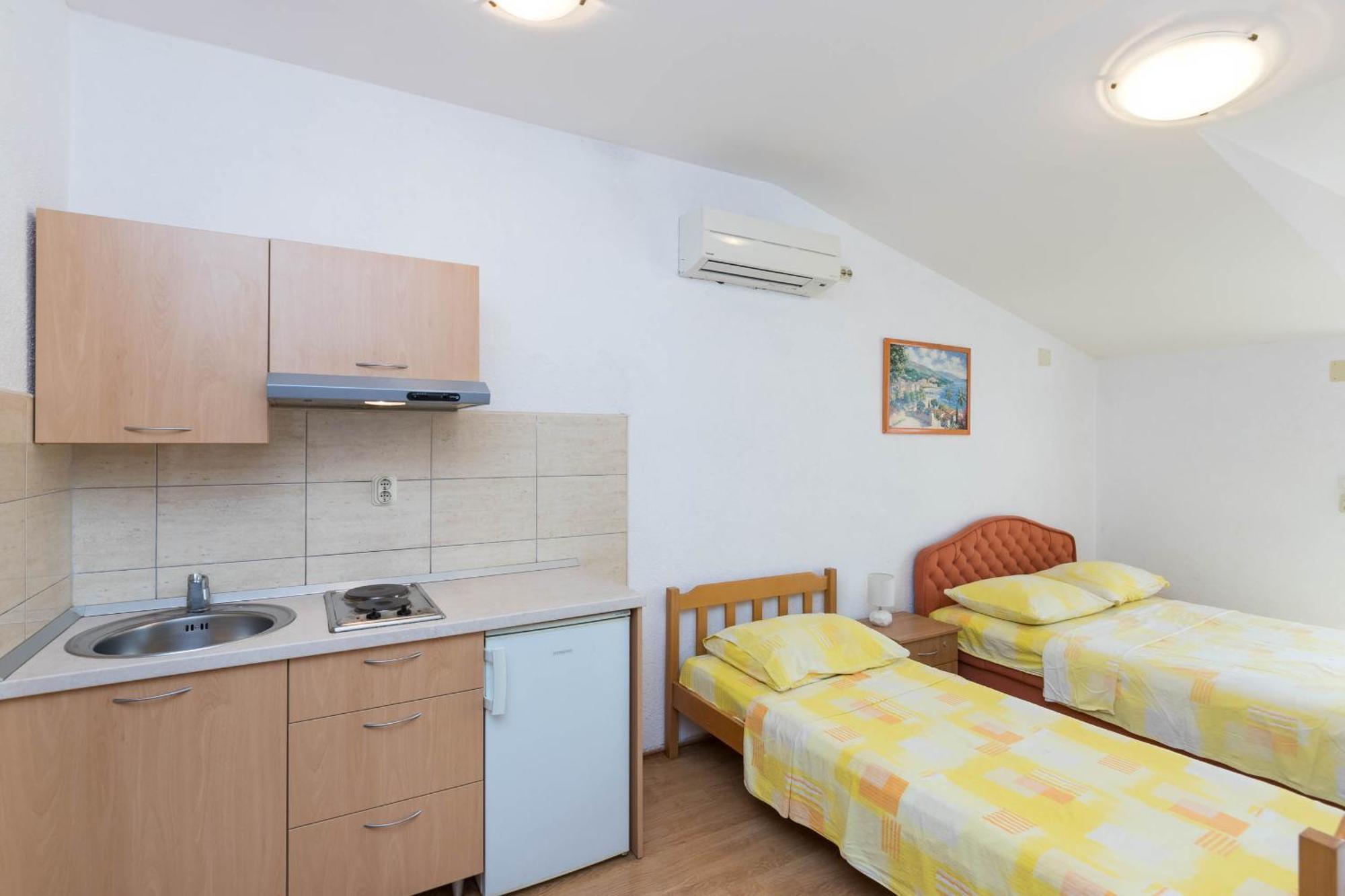 Apartments Cipetic Kaštela Eksteriør bilde