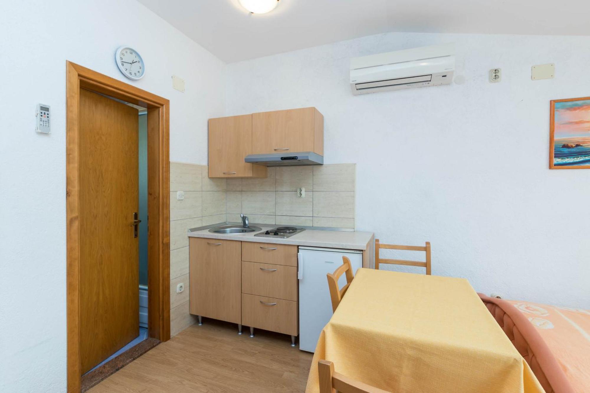 Apartments Cipetic Kaštela Eksteriør bilde