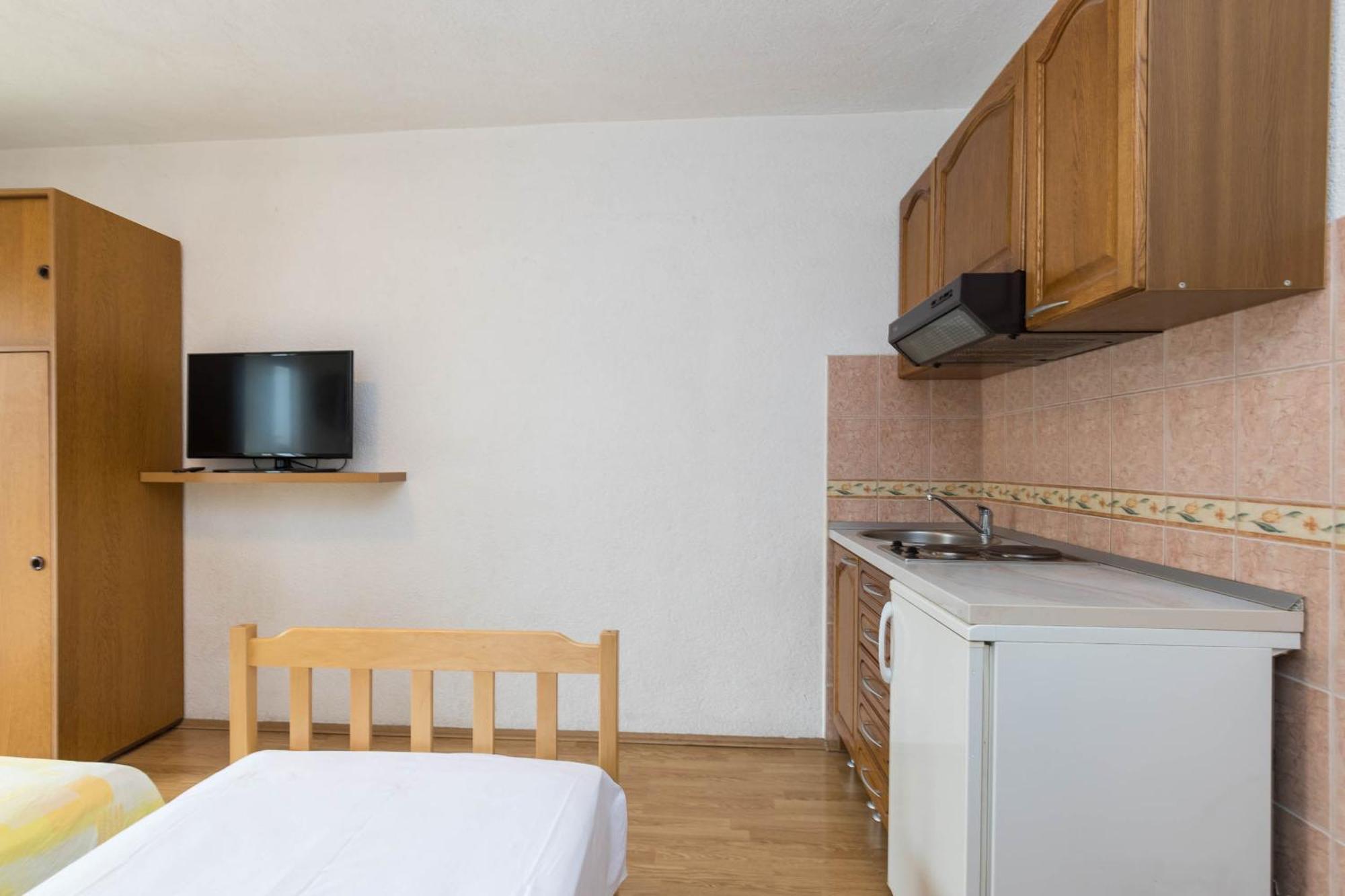 Apartments Cipetic Kaštela Eksteriør bilde