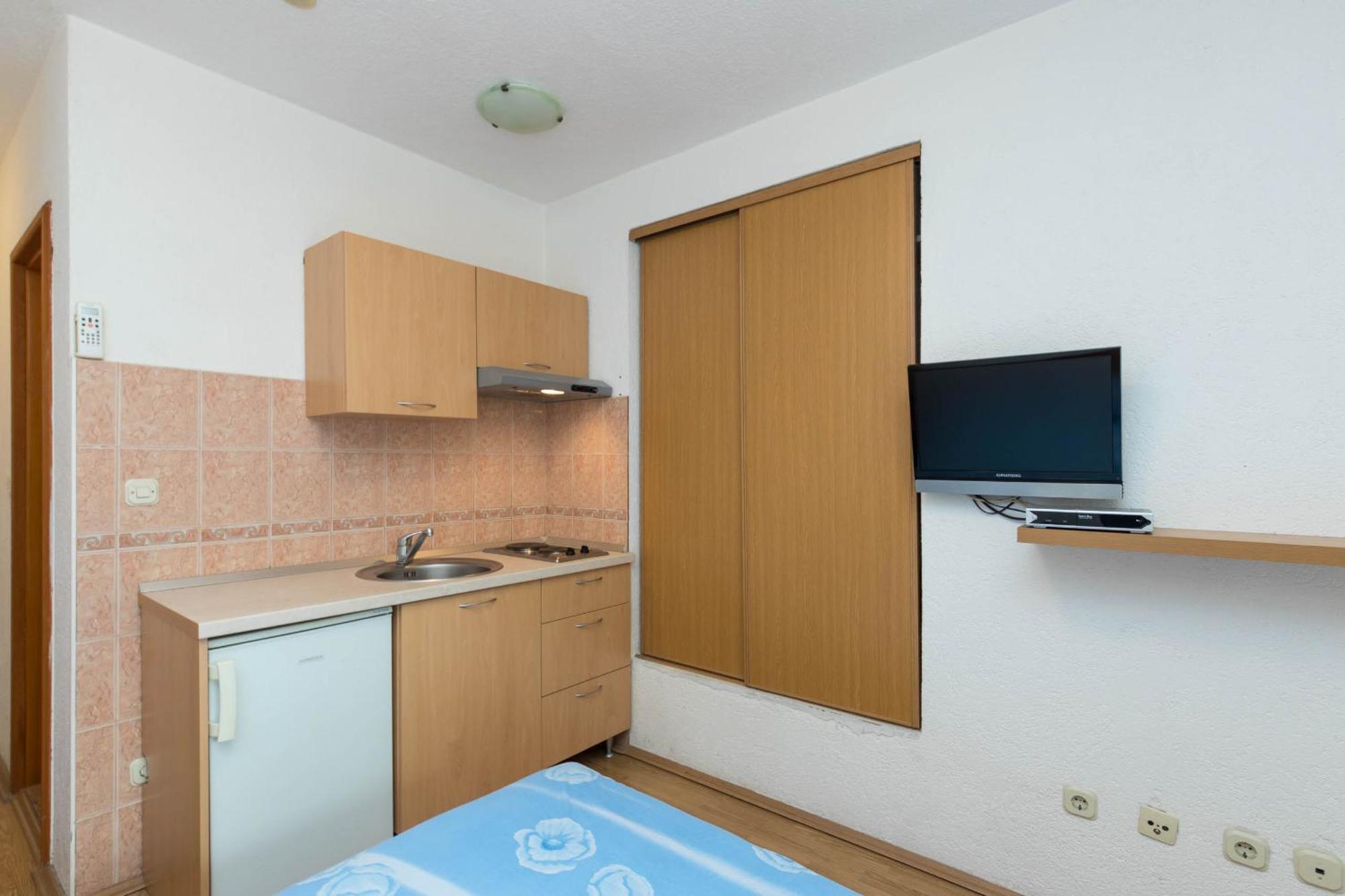 Apartments Cipetic Kaštela Eksteriør bilde