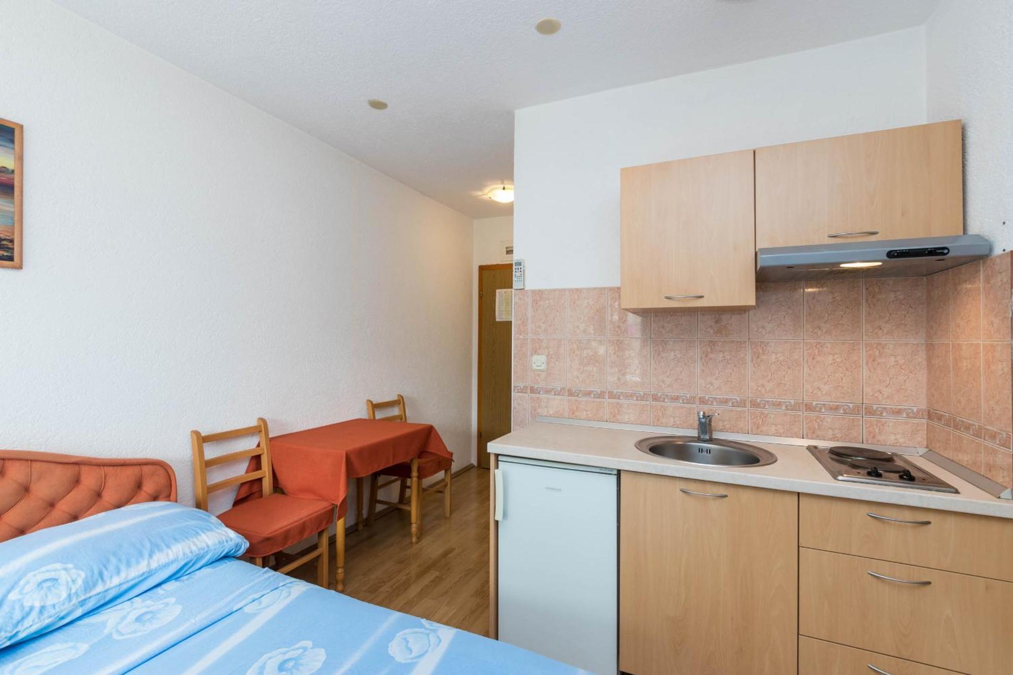Apartments Cipetic Kaštela Eksteriør bilde