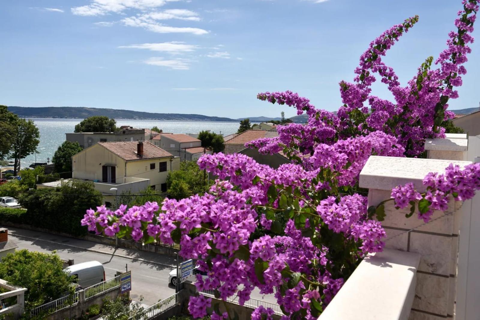 Apartments Cipetic Kaštela Eksteriør bilde